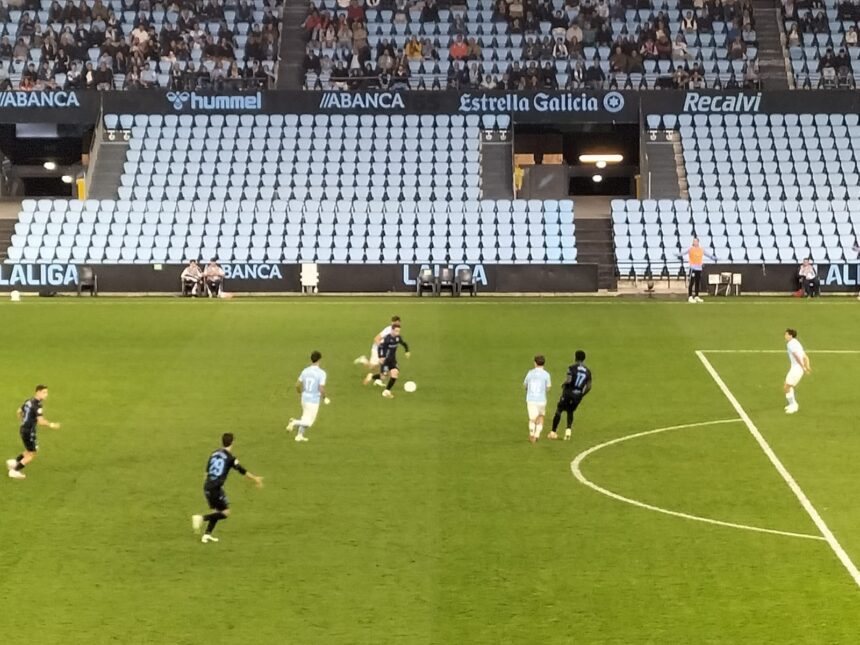 Acción del Celta Fortuna-CD Tenerife disputado en Balaídos el 19 de octubre de 2026