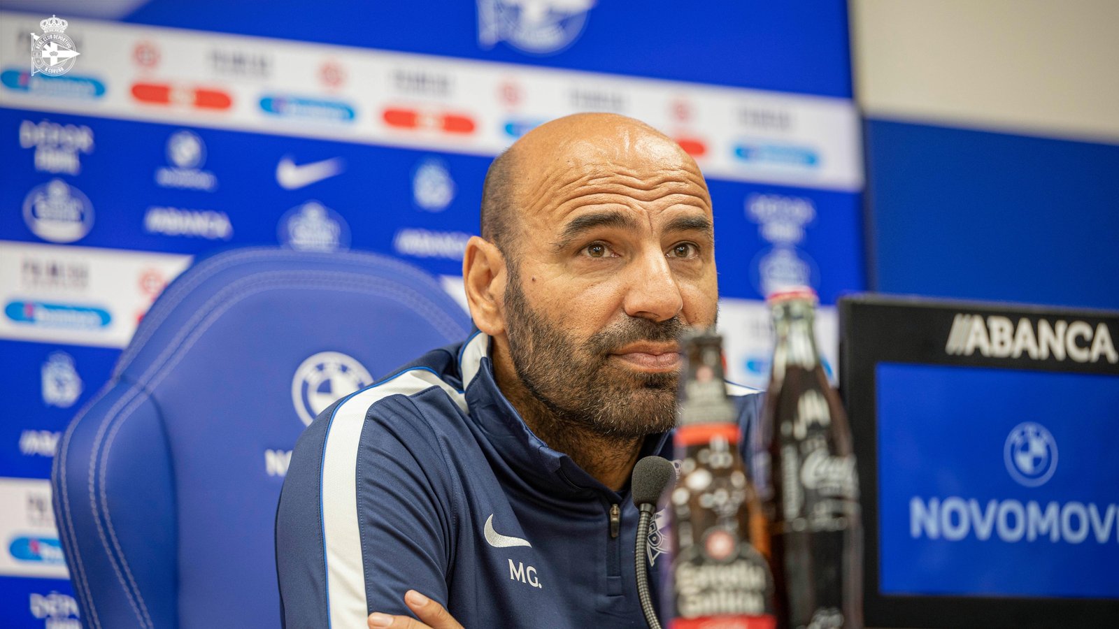 Manuel Pablo en la rueda de prensa previa a la visita del Fabril a Logroño