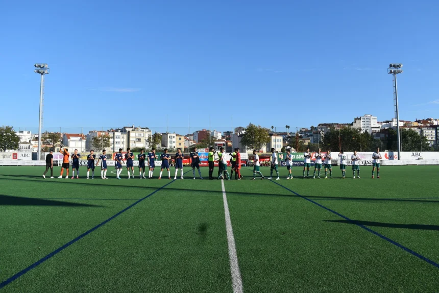 Jugadores del Coruxo FC antes de un partido de la Copa Federación ante el Rápido de Bouzas